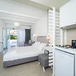 Aelia Apartment