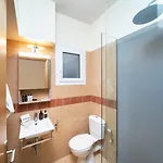 Aelia Apartment